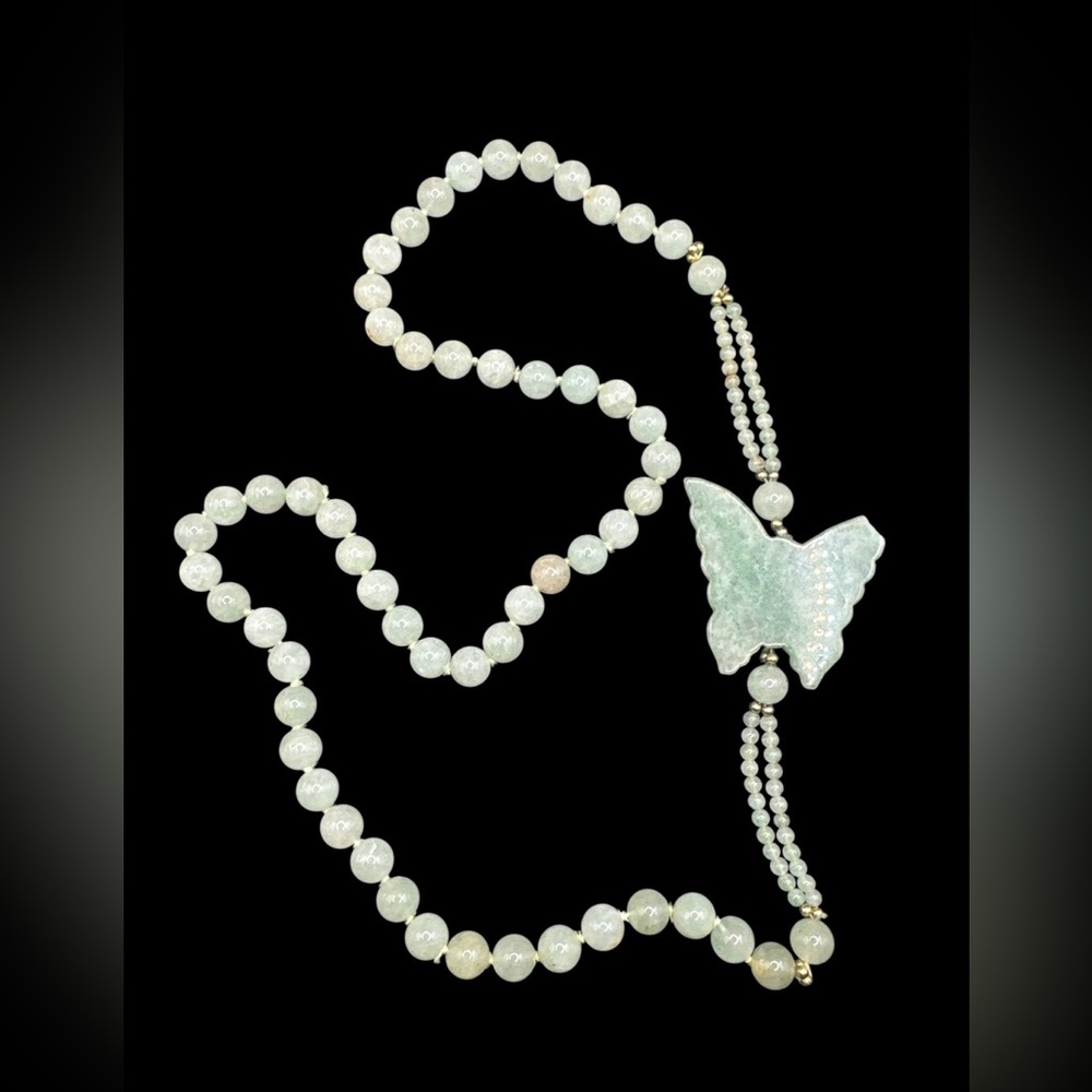 Vintage Chinese Jade Butterfly Necklace Hand Carved Celadon Jadeite Beads 31” - Picture 5 of 7